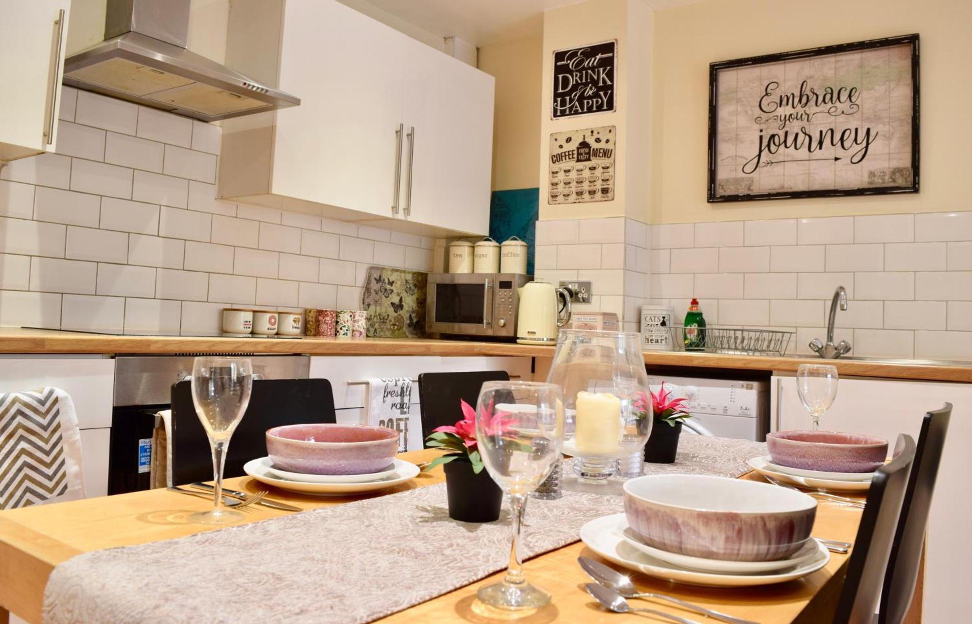 Stylish And Homely 4 Bedroom Home In East Londra Exterior foto