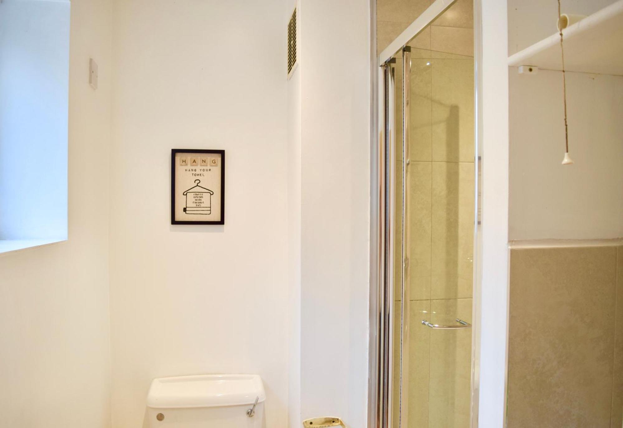 Stylish And Homely 4 Bedroom Home In East Londra Exterior foto